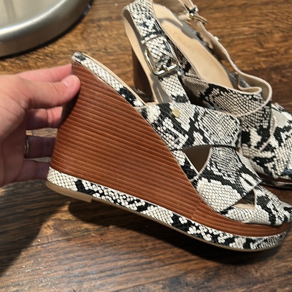 Cole Haan Grand Series wedge - Picture 2 of 5